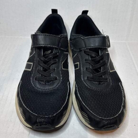 New Balance Kids Size 1 Black Hook and Loop Sneakers Athletic - Picture 3 of 9